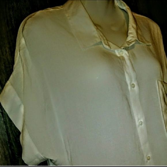 ANA Top Size XL Button Up High Low Sharkbite NWT - Picture 7 of 9